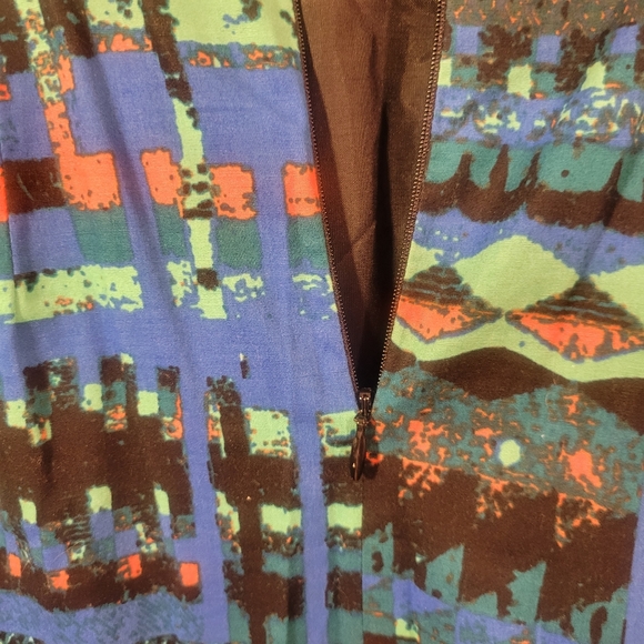 Tracy Reese multi-color fitted dress. - Picture 3 of 9